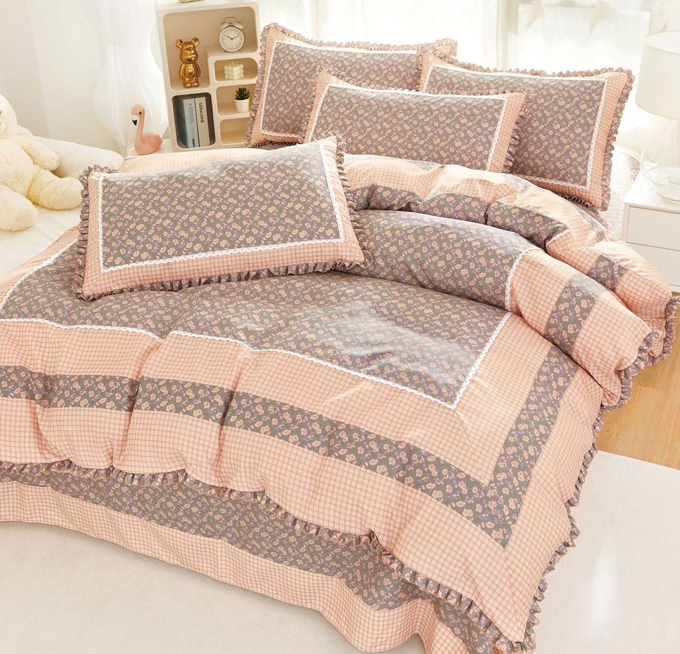 Lenjerie de pat 100% bumbac Brodat – 4 piese, Model 14317 - imagine 2 Lenjerie de pat 100% bumbac Brodat – 4 piese, Model 14317 - imagine 2