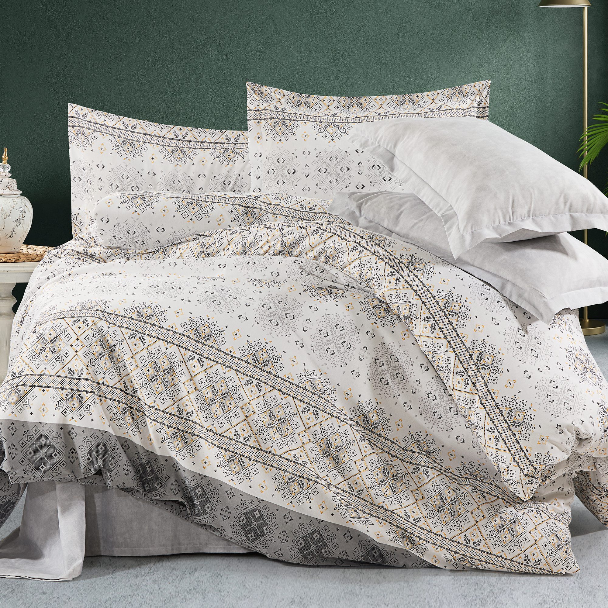 Lenjerie de pat bumbac 100% – 4 piese, Model 17824 Lenjerie de pat bumbac 100% – 4 piese, Model 17824