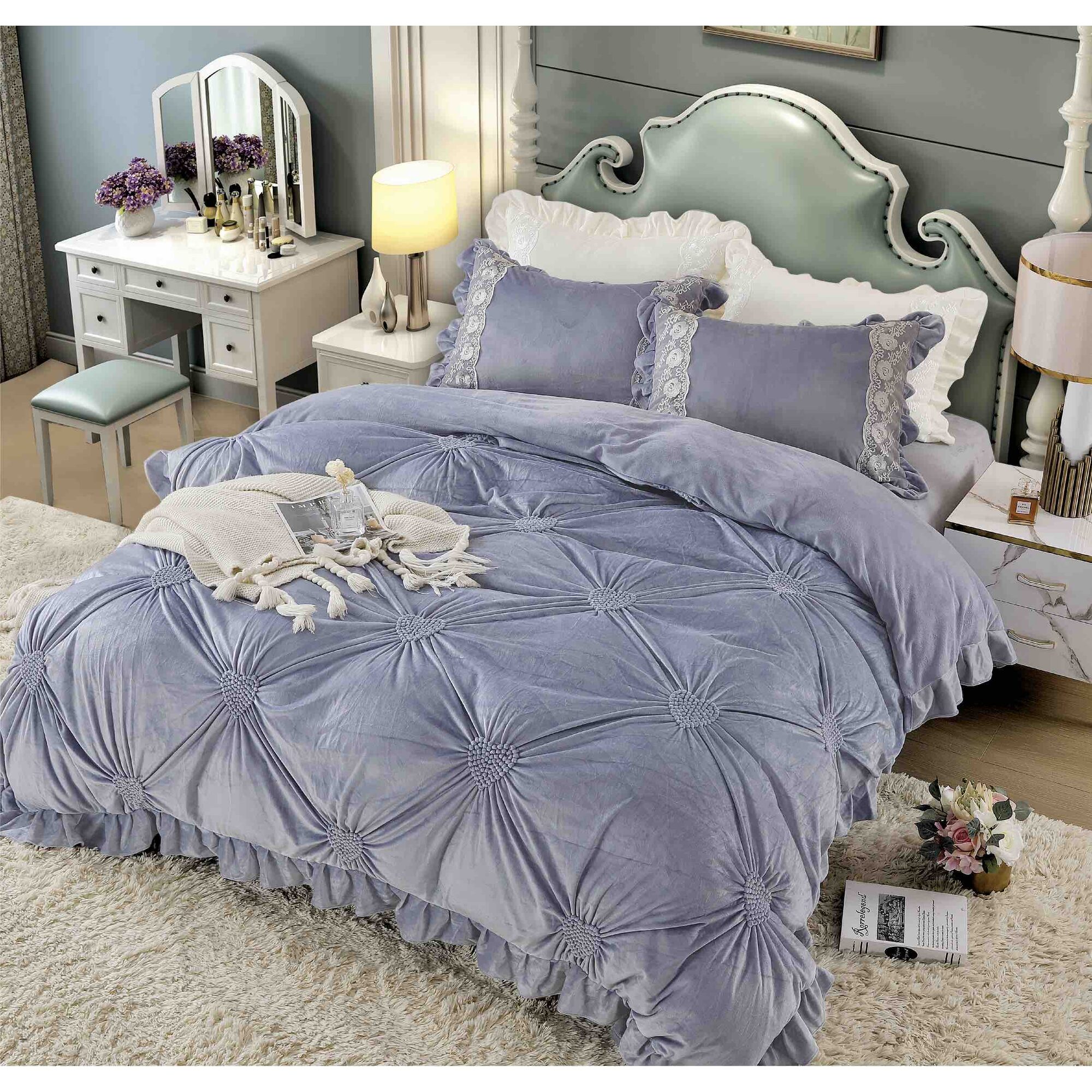 Lenjerie de pat catifea – 4 piese, Model 5655 - imagine 2 Lenjerie de pat catifea – 4 piese, Model 5655 - imagine 2