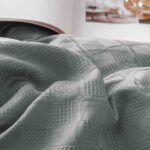 Lenjerie de pat fashion Jacquard + Finet – 6 piese, Model 5698 - imagine 2