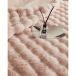 Lenjerie din blanita artificiala de iepure – 6 piese, Model 10984