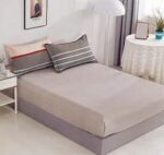 Pachet promo lenjerie de pat bumbac finet cu elastic 6 piese + Pilota + 2 Perne, Model 11077